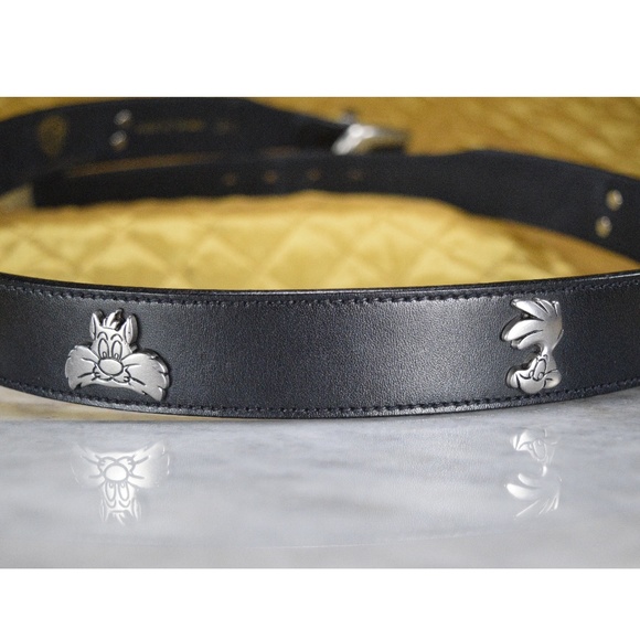 Warner Bro's Looney Tunes Accessories - SOLD Vintage Warner Bros Looney Tunes Belt 1992